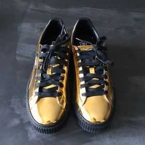Rihanna Metallic Gold Puma!! NEVER WORN!!!